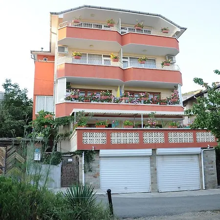 Babeva Отель 3*